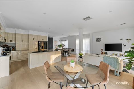 Property photo of 1 Lakewood Court Macleod VIC 3085