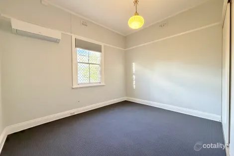 Property photo of 9 Close Street Parkes NSW 2870