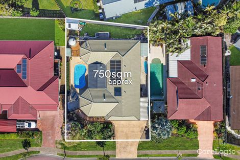 Property photo of 17 Hillenvale Avenue Arana Hills QLD 4054