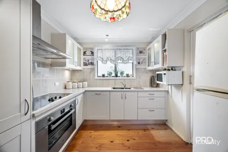 Property photo of 16 Kyre Crescent Emu Plains NSW 2750