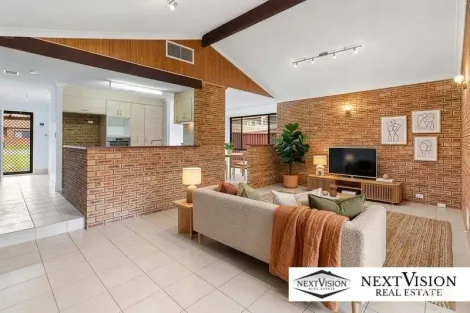 Property photo of 28 Dotterel Way Yangebup WA 6164