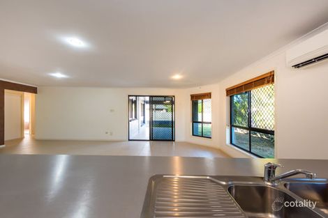 Property photo of 2 Blaxland Close Andergrove QLD 4740