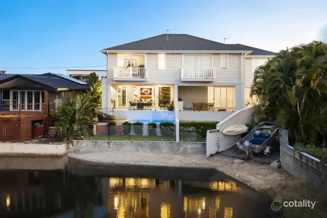 Property photo of 2/5 Merrimac Boulevard Broadbeach Waters QLD 4218