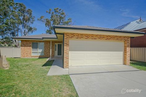 14 Majestic Way, Orange, NSW 2800