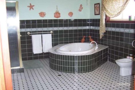 Property photo of 3 Telopea Close Lake Haven NSW 2263