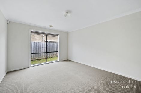 Property photo of 40 Stoneyfell Road Point Cook VIC 3030