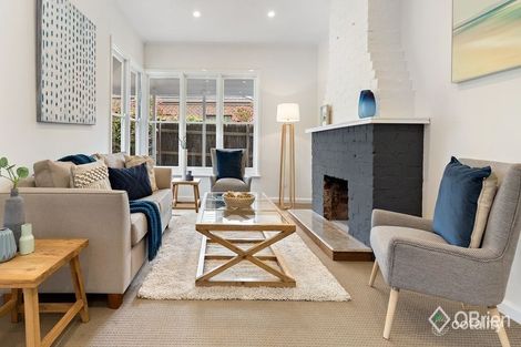 11 Beatty Pde, Mornington, VIC 3931