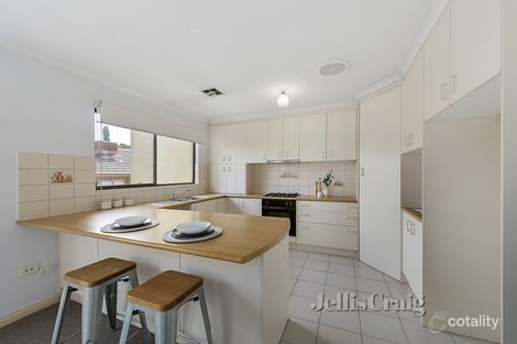 Property photo of 2/34 Darbyshire Road Mount Waverley VIC 3149