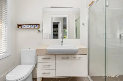 Property photo of 32 Brooks Terrace Kanahooka NSW 2530