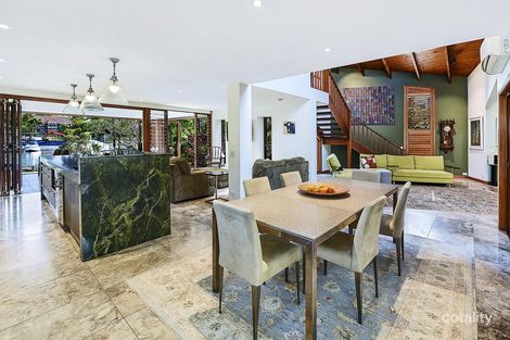 Property photo of 19 Brighton Parade Southport QLD 4215