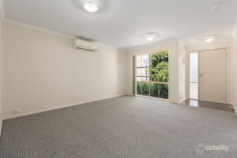 Property photo of 5/19-21 Maculata Drive Cranbourne West VIC 3977