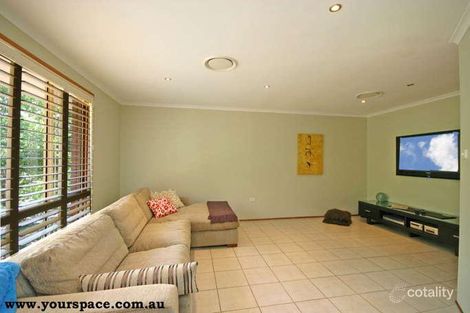 Property photo of 28 Packenham Place Mount Annan NSW 2567