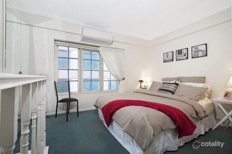 Property photo of 3 Highlander Lane Melbourne VIC 3000