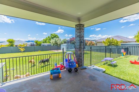 Property photo of 11 Shiraz Road North Tamworth NSW 2340