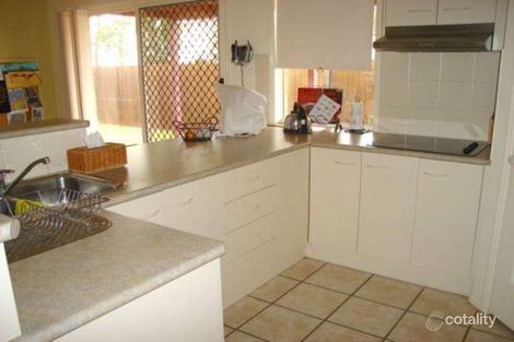 Property photo of 16 Chatfield Close Oxley QLD 4075