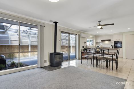 Property photo of 16 Eileen Court Werribee VIC 3030