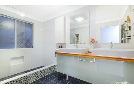 Property photo of 9 Wyloo Shailer Park QLD 4128