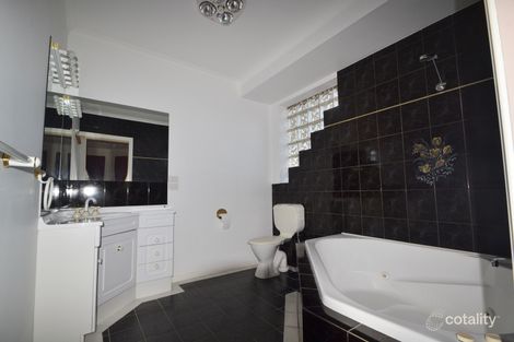 Property photo of 4 Cox Place Echuca VIC 3564