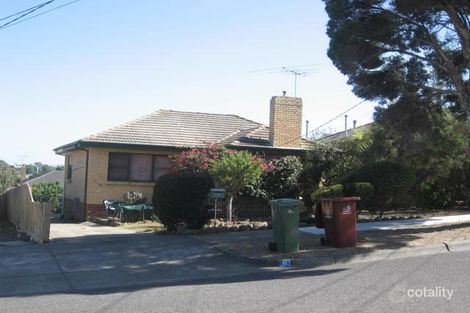 8 Doonbrae Ave, Noble Park North, VIC 3174