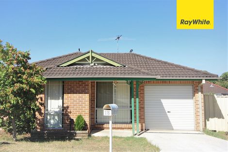 Property photo of 13 Parkholme Circuit Englorie Park NSW 2560