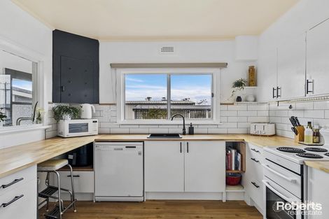 Property photo of 14 Victoria Street Swansea TAS 7190