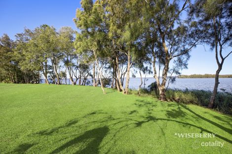 Property photo of 4 Bayview Avenue Rocky Point NSW 2259