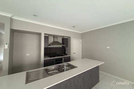 Property photo of 14A Tableland Road Tarneit VIC 3029