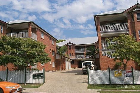 102 Pembroke Rd, Coorparoo, QLD 4151