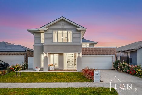 Property photo of 24 Luster Circuit Cranbourne South VIC 3977