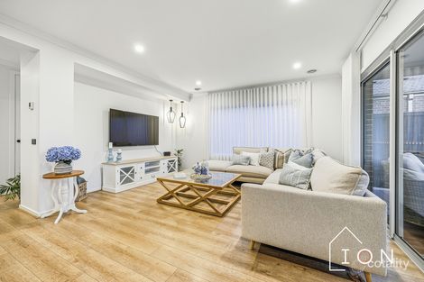 Property photo of 24 Luster Circuit Cranbourne South VIC 3977