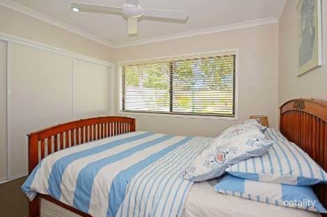 Property photo of 17 Joycelyn Terrace River Heads QLD 4655