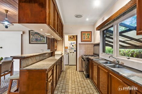 Property photo of 21 Holroyd Court Blackburn South VIC 3130