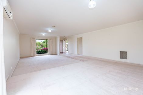 Property photo of 9 Kingfisher Place Sale VIC 3850
