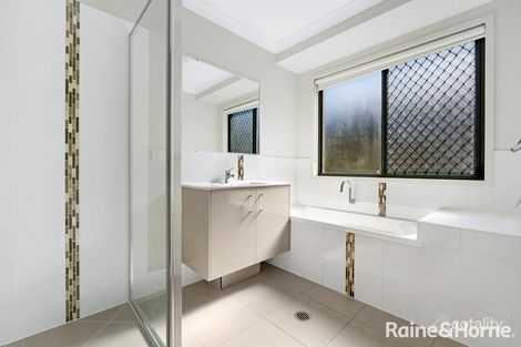 Property photo of 24 Cornforth Crescent Kirkwood QLD 4680