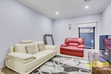 Property photo of 42 Domain Way Craigieburn VIC 3064