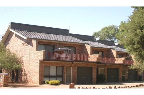 3/230 Wakaden St, Griffith, NSW 2680