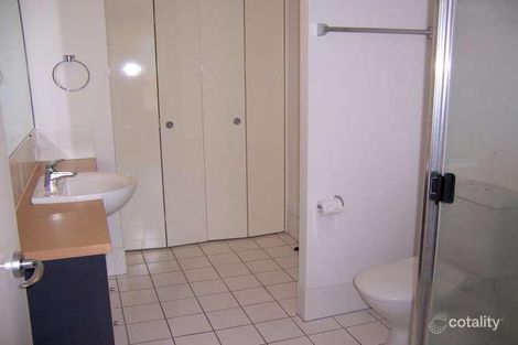 Property photo of 49/15 Goodwin Street Kangaroo Point QLD 4169