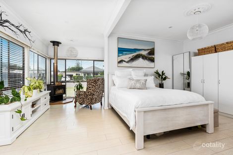 Property photo of 52 Manly Parade The Entrance North NSW 2261