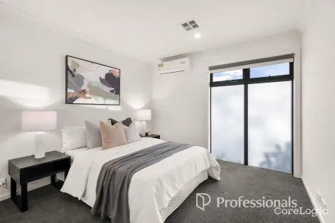 Property photo of 14 Amadeo Way Chirnside Park VIC 3116