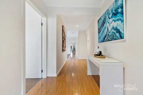 Property photo of 23 Shiraz Crescent Point Cook VIC 3030