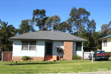 17 Jenkins St, Unanderra, NSW 2526