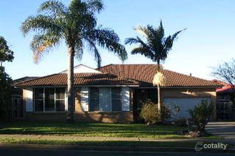 6 Drummoyne Cres, St Johns Park, NSW 2176