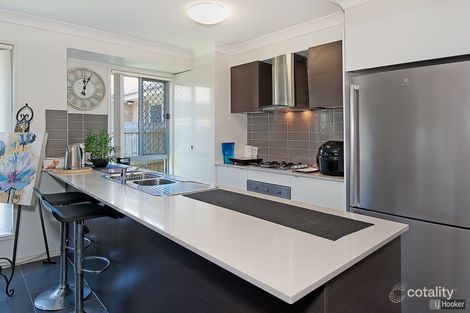 Property photo of 2/30 Birchgrove Crescent Kallangur QLD 4503