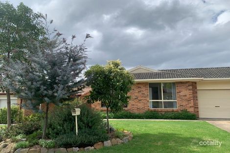 17a Francisco Cres, Rosemeadow, NSW 2560