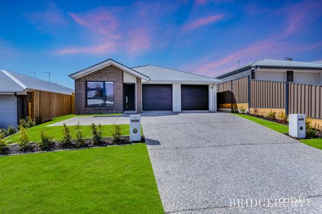 1/14 Waterway Cres, Hillcrest, QLD 4118