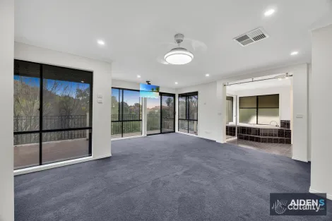 Property photo of 19 The Close Caroline Springs VIC 3023