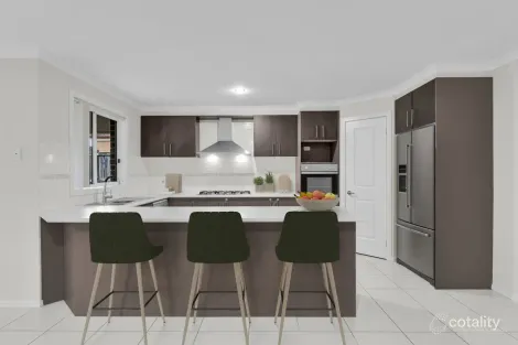 Property photo of 3 Gallery Way Pakenham VIC 3810