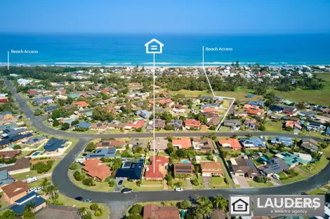 Property photo of 10 Pryor Crescent Old Bar NSW 2430