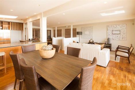 Property photo of 237 Hedges Avenue Mermaid Beach QLD 4218