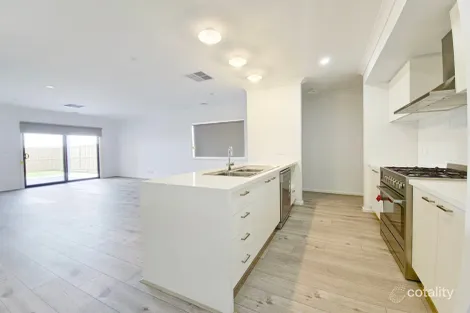 Property photo of 10 Kinross Street Beveridge VIC 3753